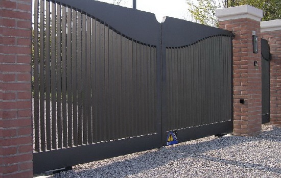 Купить новые ворота Абакан откатные в Сланцах по цене от 81680 руб