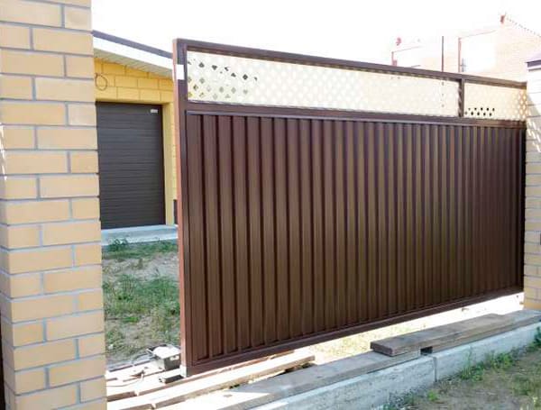 Эстетика и Надежность: Ворота Grand Line для Вашего Дома в Сланцах от 36552 руб